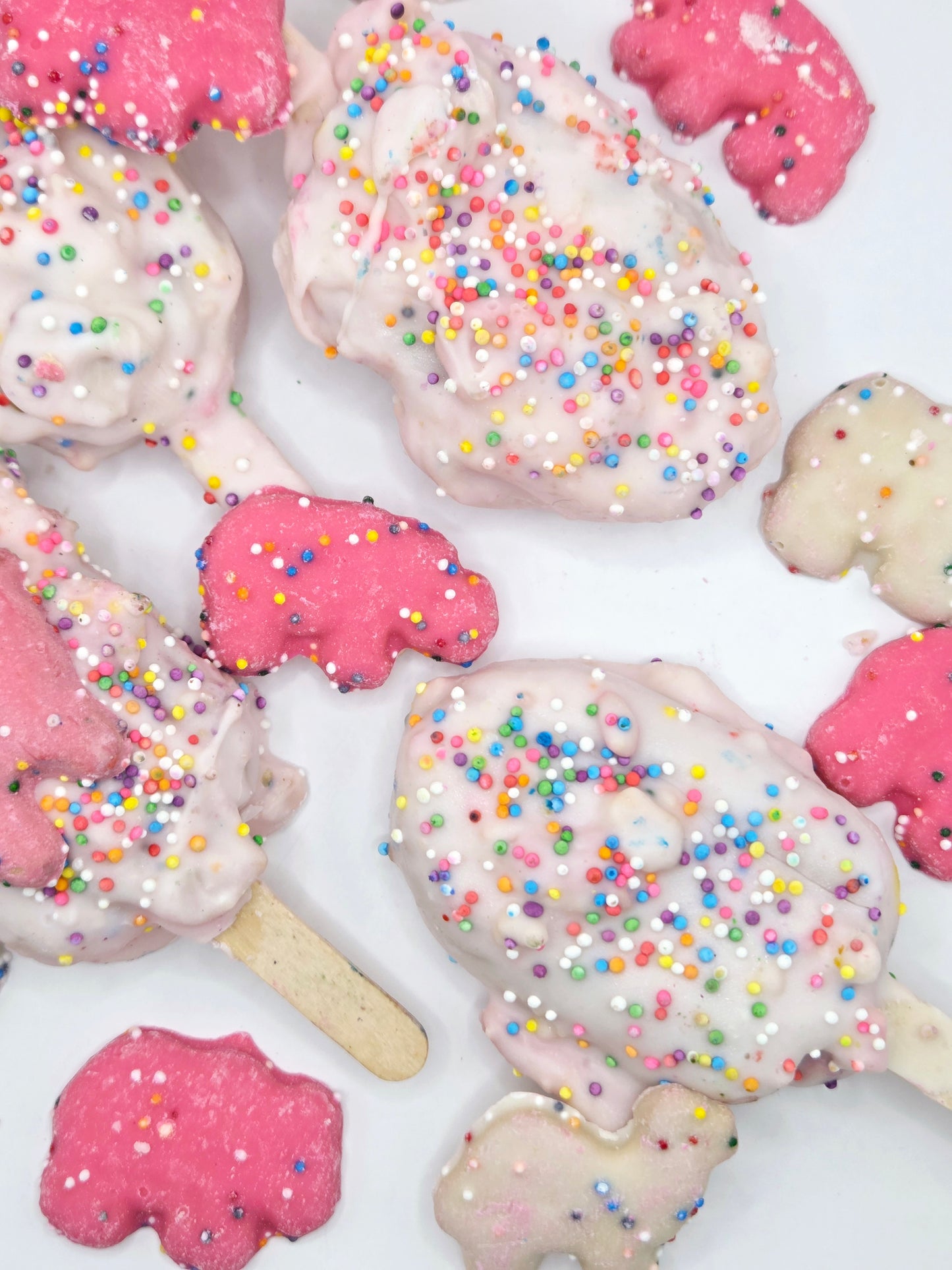 Frosted Animal Cookie Cakesicle